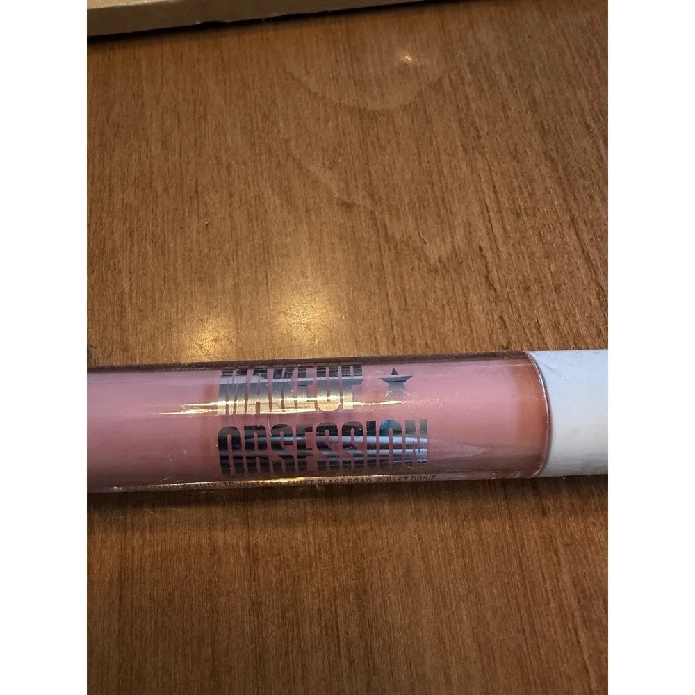 NEW Makeup Obsession Lip Gloss, Resolute